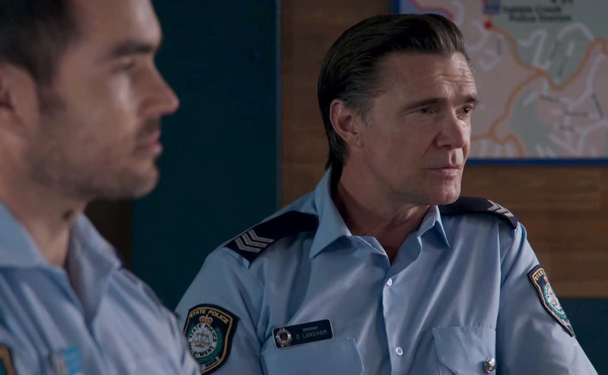 The way to identify the ringleader of a drug trafficking operation is ...